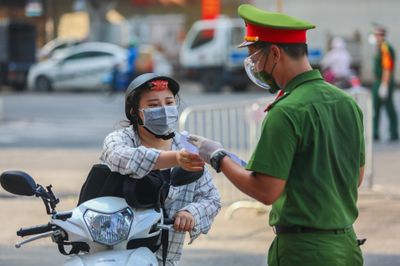 Hà Nội có tổng cộng 35 người dương tính với nCoV trong ngày 11/9