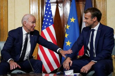 Lời thừa nhận chưa từng thấy của ông Biden về thỏa thuận AUKUS