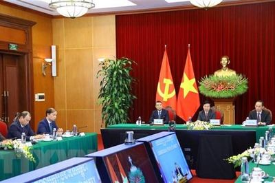 Coi trọng và dành ưu tiên hàng đầu cho mối quan hệ Việt Nam – Campuchia