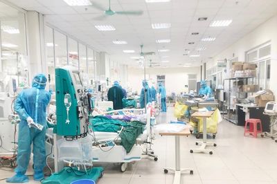 Thủ tướng yêu cầu Bộ Y tế tìm giải pháp ngăn chặn, đẩy lùi ca nặng và tử vong do Covid-19