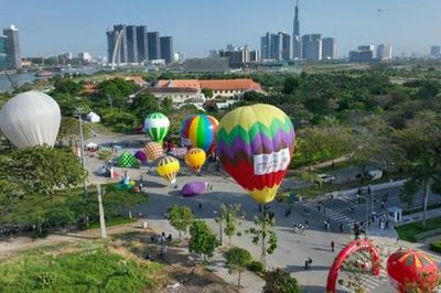 TP Hồ Chí Minh tổ chức Ngày hội Khinh khí cầu, du thuyền
