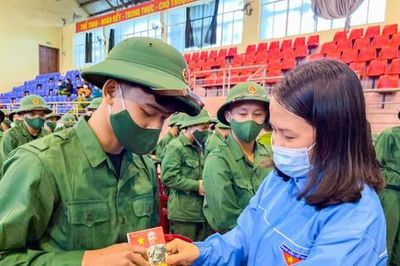 Quảng Trị ấm áp ngày hội tòng quân