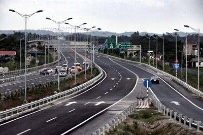 CII: Cổ phiếu 'bay cao' rồi 'ngã sâu' và góc khuất sau hàng tồn kho