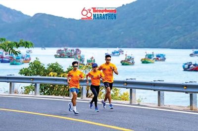 Runner 'thổi lửa' cho Tiền Phong Marathon 2022