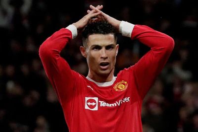 Ronaldo ở đâu khi MU thua Atletico