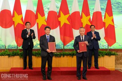 Bộ Công Thương Việt Nam và Bộ Kinh tế, Thương mại, Công nghiệp Nhật Bản ký kết Bản ghi nhớ hợp tác ngăn ngừa gián đoạn chuỗi cung ứng