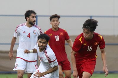 U23 Việt Nam thi đấu nỗ lực trước U23 UAE