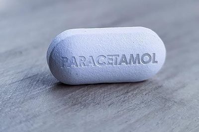 Trẻ 10 tuổi ngộ độc khi uống thuốc Paracetamol để hạ sốt