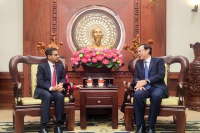 TP HCM sắp khánh thành tượng lãnh tụ Ấn Độ Mahatma Gandhi tại công viên Tao Đàn