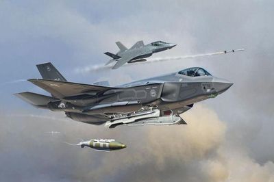 Mỹ quyết chi 30 tỷ USD để mua 375 chiến đấu cơ tàng hình F-35