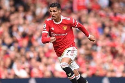 Ronaldo chấp nhận trở lại MU
