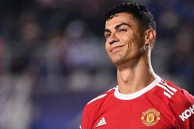 Man Utd cứng rắn không cho Ronaldo ra đi