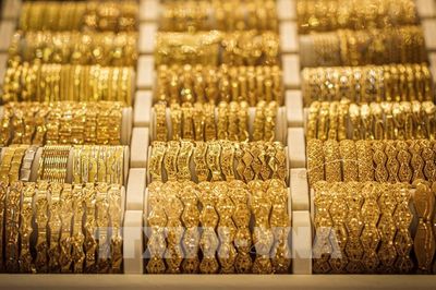 Chiều 24/8, giá vàng tại thị trường châu Á đi xuống
