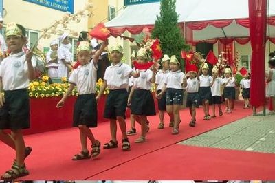 Học sinh Thủ đô hân hoan chào đón năm học mới 2022-2023