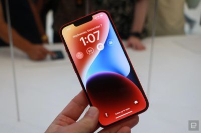 Apple thất hứa với khách hàng mua iPhone 14