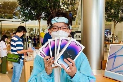 Chuyến xách tay iPhone 14 khó khăn của nhiều dân buôn
