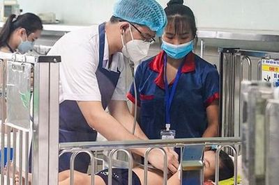 Hơn 1.300 trẻ mắc Adenovirus