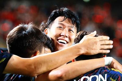 Son Heung-min trở lại