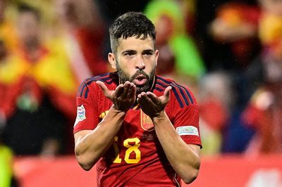 Jordi Alba chưa hết thời