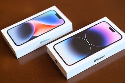 Thu lời chục triệu đồng nhờ nhượng cọc iPhone 14