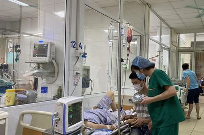 Người bệnh sốt xuất huyết dễ trở nặng trong giai đoạn nào?