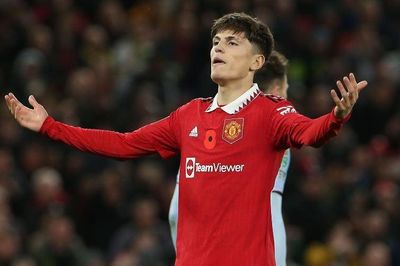 Man United thắng 4-2 trong ngày vắng Ronaldo