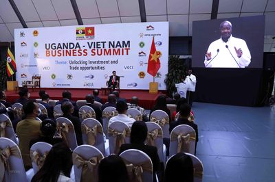 Tổng thống Uganda dự Diễn đàn doanh nghiệp Việt Nam-Uganda