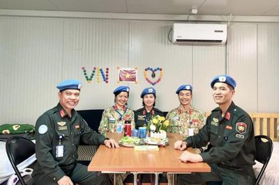 Cái Tết đặc biệt của những cán bộ CAND tại châu Phi