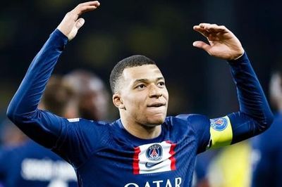 Ghi bàn, Mbappe bắt kịp kỷ lục của Cavani