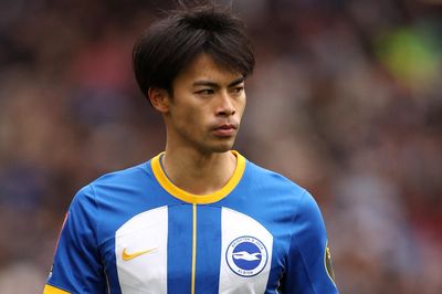 Man United cử người theo dõi Mitoma