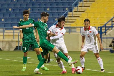 Nhận 2 thẻ đỏ, U23 Việt Nam thua U23 Iraq