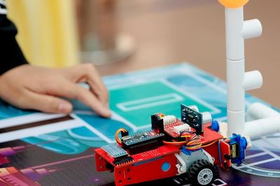 35 học sinh Việt Nam đua tài lập trình robot tại Robothon quốc tế 2023
