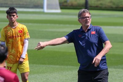 U23 Việt Nam xếp bét bảng châu Á: HLV Troussier sẽ tạo bất ngờ trước UAE?