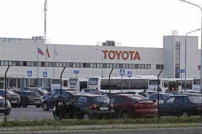 Toyota bàn giao nhà máy cho chính phủ, chấm dứt hoạt động tại Nga