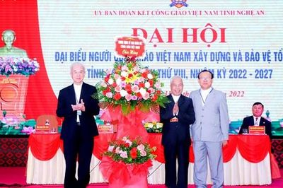 Khơi dậy lòng yêu nước và tự hào dân tộc