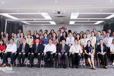 Quan tâm, chia sẻ nhiều hơn nữa đến nông dân và công nhân lao động
