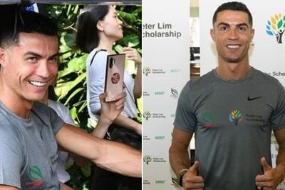 Cristiano Ronaldo có mặt ở Singapore, nói gì về khả năng tham dự EURO 2024?