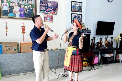 Gương sáng gia đình văn hóa tiêu biểu