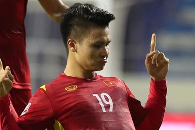 'Khủng hoảng' vì danh xưng Messi Việt Nam