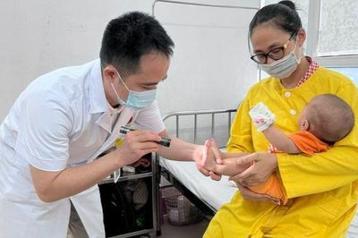 Tăng cường phòng bệnh tay - chân - miệng cho trẻ