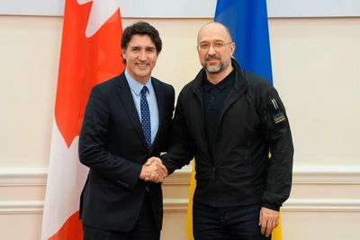 Nga triệu tập quan chức ngoại giao Canada vì vụ tịch thu máy bay