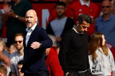 Ten Hag bất mãn với giới chủ MU