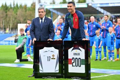 Đi vào lịch sử bóng đá thế giới, Ronaldo nói gì?