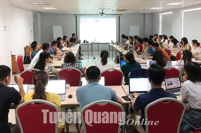 Tập huấn kỹ năng làm đồ họa trên báo điện tử