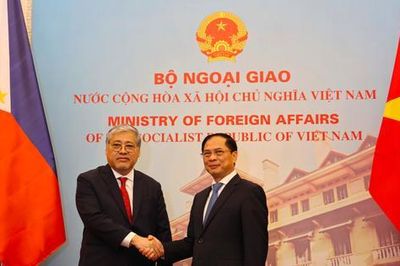 Việt Nam - Philippines nhất trí phối hợp xử lý vấn đề phát sinh trên biển