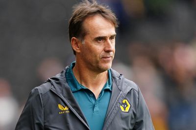 Đối thủ của Man Utd sa thải HLV sát mùa giải