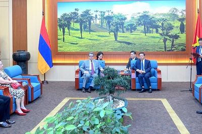 Đại sứ Nhà nước Armenia thăm, làm việc tại Phú Thọ