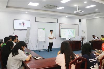 Văn thơ Trẻ và những trại hè sáng tạo