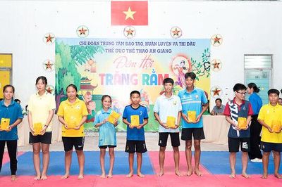 Hơn 160 vận động viên thiếu nhi vui 'Đêm hội trăng rằm'