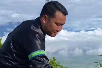 Anh cán bộ người Mông xuống phố học làm Tiktok